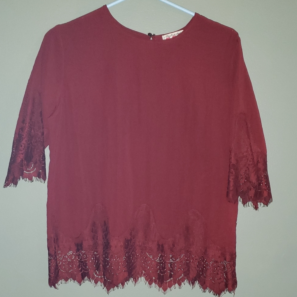 Maroon Quarter sleeve shirt with lace detailing